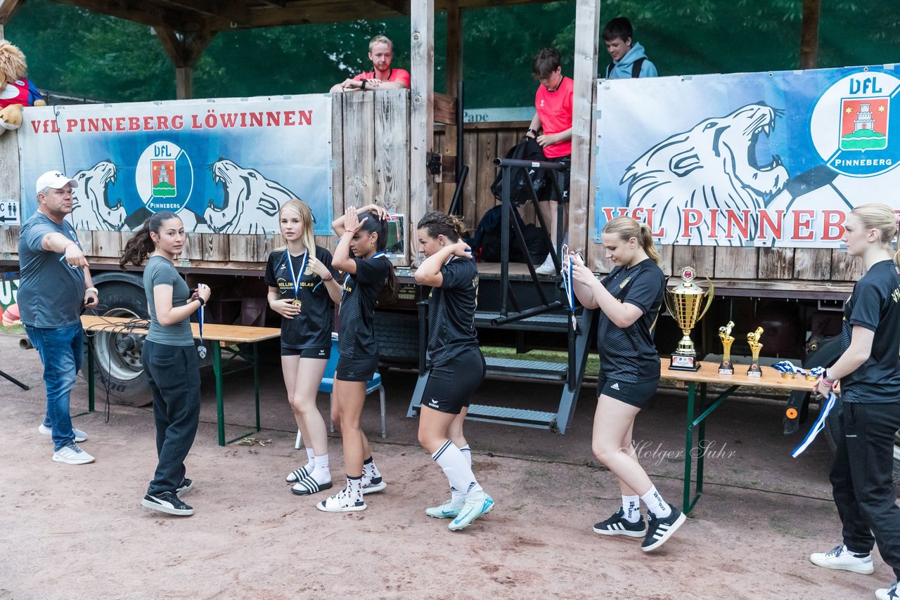 Bild 56 - Loewinnen Cup